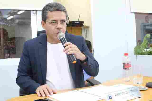 Vereador pede fiscaliza&ccedil;&atilde;o contra pr&aacute;ticas abusivas por parte de empresa de telefonia 