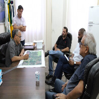 Representantes da Holding J&F visitam a Prefeitura de Lad&aacute;rio para tratativas sobre a reativa&ccedil;&atilde;o da Mina Urucum
