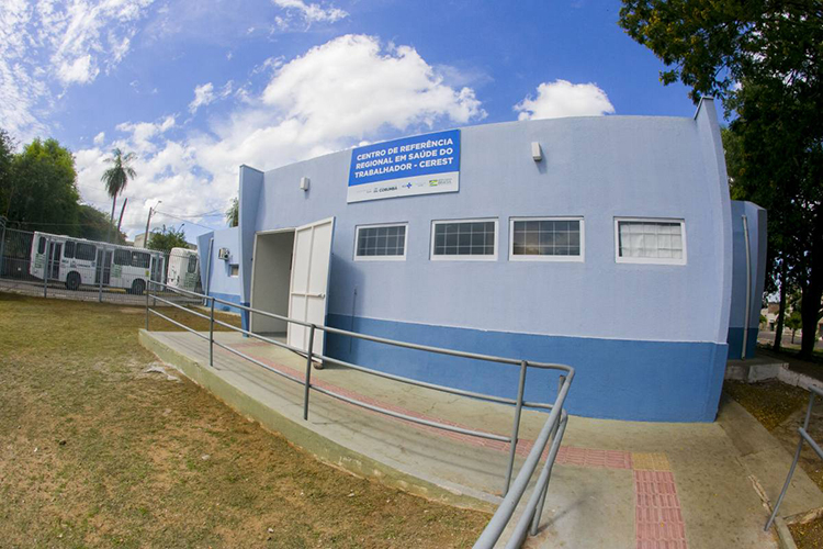 Sede reformada do Cerest qualifica atendimento ao trabalhador, destaca prefeito