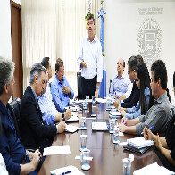 Em primeira reuni&atilde;o com secretariado, Eduardo Riedel define prazo para entrega de contratos de gest&atilde;o