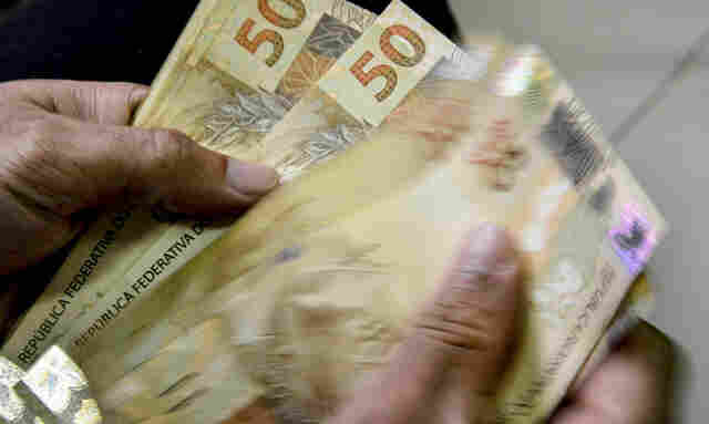 Lula sanciona Or&ccedil;amento, com veto &agrave; nova identifica&ccedil;&atilde;o de recursos