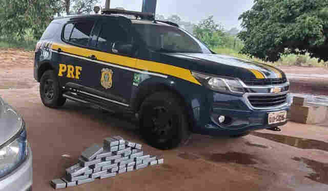 Motorista que saiu de Corumb&aacute; &eacute; detido na BR 262 com 29 kg de coca&iacute;na, ap&oacute;s percorrer 617 km