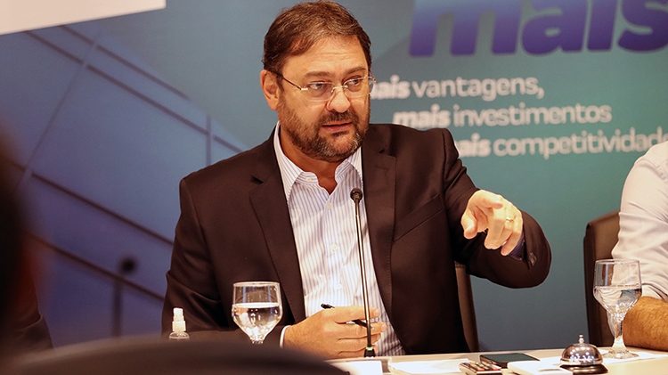 Para Longen, manuten&ccedil;&atilde;o da Taxa Selic em 13,75% &eacute; preocupante para setor empresarial