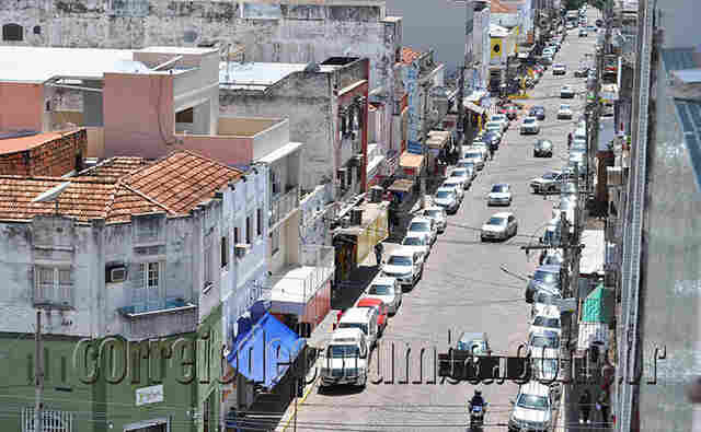 Vereador Allex Dellas busca informa&ccedil;&otilde;es sobre implanta&ccedil;&atilde;o da &ldquo;Zona Azul&rdquo; no centro 