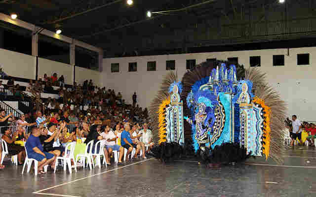 Em noite de gala, Desfile de Fantasias premia criatividade e requinte de carnavalescos