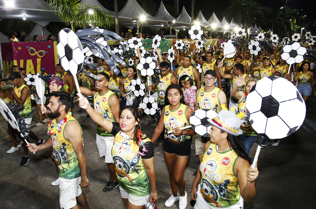 Blocos Oficiais Levam Alegria Irreverência E Homenagens Em Desfiles Na Passarela Do Samba 