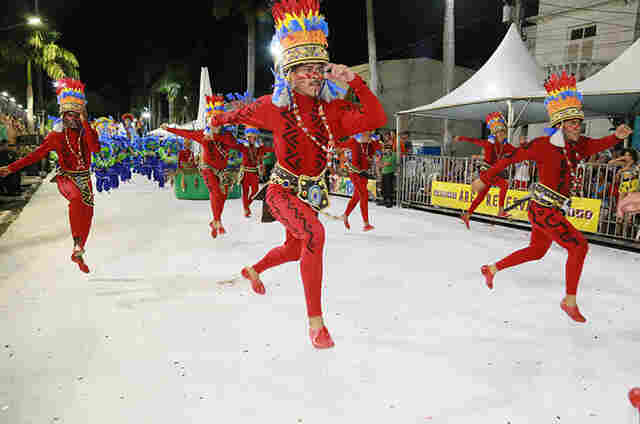 Unidos da Major Gama homenageia Dourados em desfile na Passarela do Samba