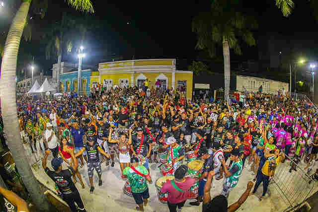 Nova Corumb&aacute;, Na&ccedil;&atilde;o Zumbi e Cravo Vermelho s&atilde;o os campe&otilde;es do Carnaval de Corumb&aacute; 2023
