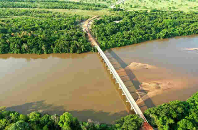 Em Cuiab&aacute;, Secret&aacute;rio Peluffo prospecta sistema digital de obras e apresenta projeto de integra&ccedil;&atilde;o no Pantanal
