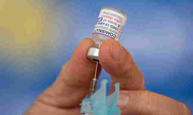 Sa&uacute;de refor&ccedil;a import&acirc;ncia de completar ciclo vacinal contra a covid-19