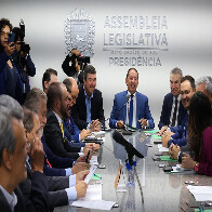 Em encontro com deputados, Governo de MS reafirma compromisso com emendas parlamentares