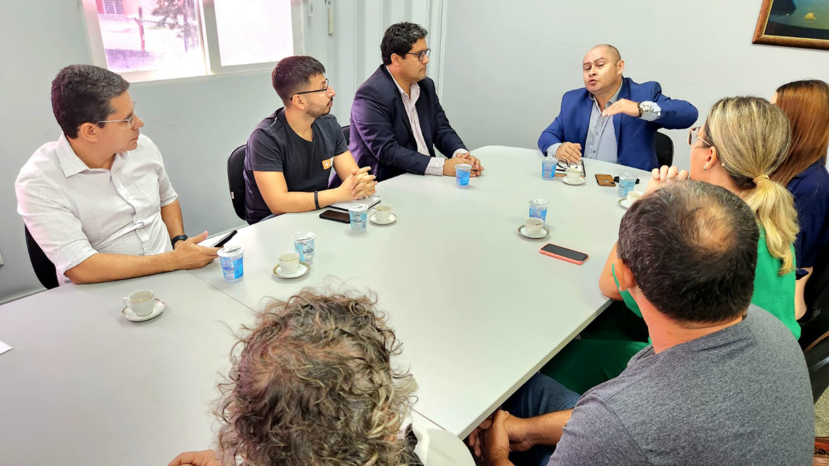 Decreto restringe venda de combustível para cidadãos bolivianos, não para brasileiros