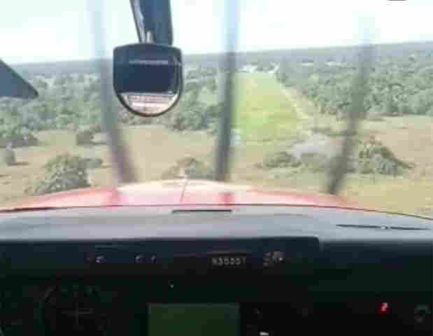 Aeronave do Corpo de Bombeiros atende v&iacute;tima de queda de cavalo em fazenda na Nhecol&acirc;ndia