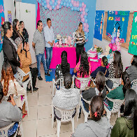 Prefeitura entrega kits-beb&ecirc; para mulheres que participam Grupo de Gestantes dos CRAS