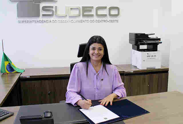 Rose Modesto toma posse como a primeira mulher superintendente da Sudeco