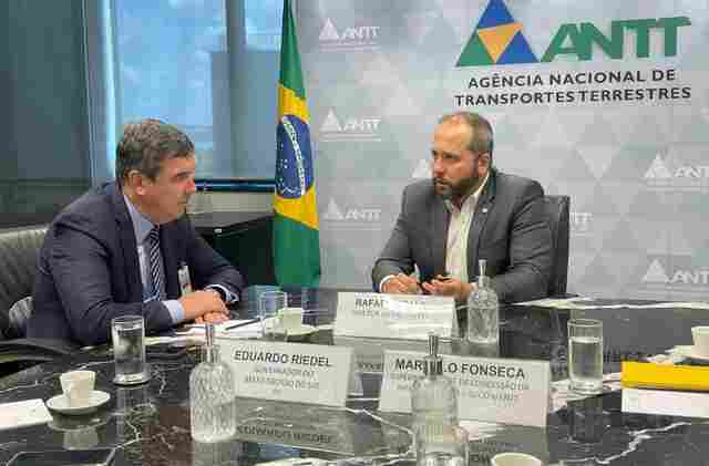 Em reuni&atilde;o com a ANTT, governador busca solu&ccedil;&otilde;es para relicita&ccedil;&otilde;es da BR-163 e Malha Oeste