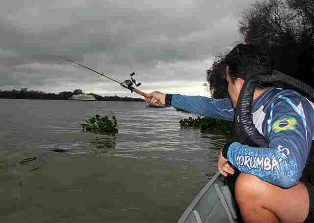 Antecipe sua reserva nos feriados e  pratique o pesque-solte no Pantanal