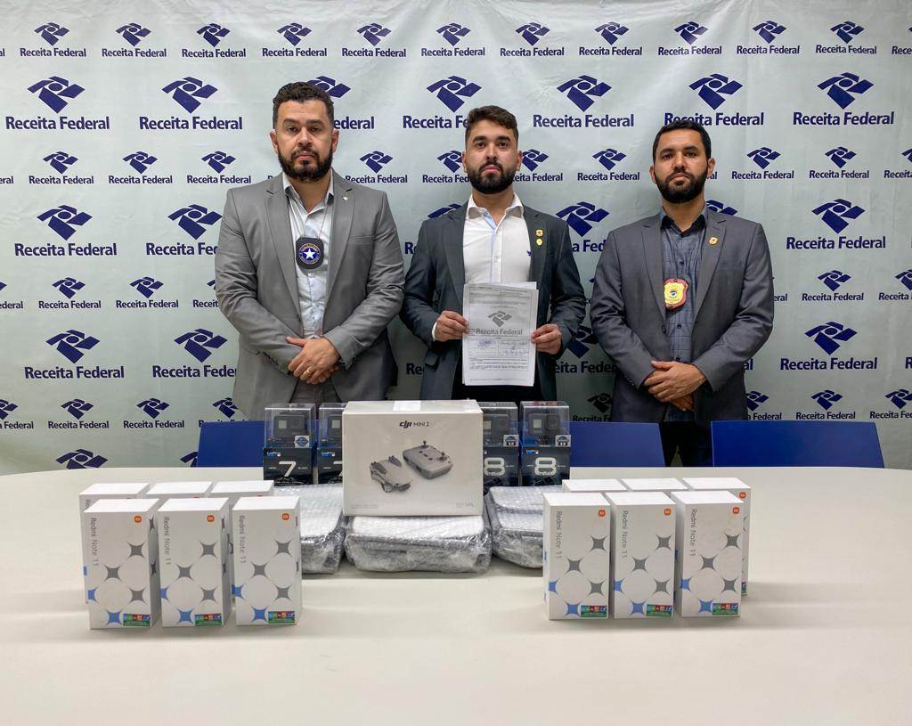 Polícia Civil recebe doação de equipamentos eletrônicos da Receita Federal