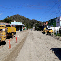 Obras de drenagem e pavimenta&ccedil;&atilde;o asf&aacute;ltica avan&ccedil;am no bairro Jardim dos Estados 