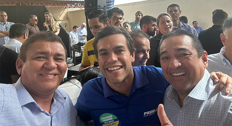 Em evento com lideranças do PSDB na Capital, Marcelo Iunes anuncia que filiará o secretário Luiz Antônio Pardal no próximo mês