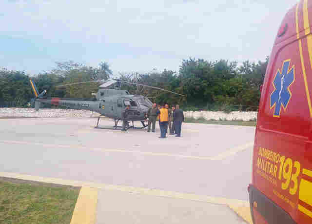 Helic&oacute;ptero da Marinha resgata idosa deficiente visual com crise de hipertens&atilde;o na aldeia Uberaba