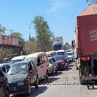 V&Iacute;DEO: Grande volume de carretas e motoristas impacientes gera engarrafamento e in&uacute;meras infra&ccedil;&otilde;es de tr&acirc;nsito na fronteira 