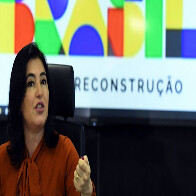 Simone Tebet compara governo ao esquadr&atilde;o de 70: "Lula &eacute; o Pel&eacute; dessa sele&ccedil;&atilde;o"