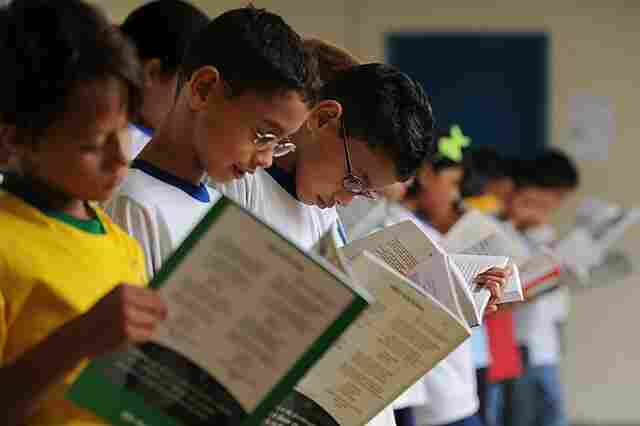 Semana D da Educa&ccedil;&atilde;o: escola integral avan&ccedil;a no Senado e governo veta programa c&iacute;vico-militar