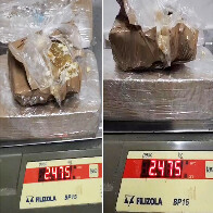 V&Iacute;DEO: Boliviana &eacute; detida no Posto Esdras tentando entrar no Pa&iacute;s com 2,4 kg de coca&iacute;na