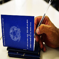 Taxa de desemprego no pa&iacute;s cai para 8%, menor &iacute;ndice desde 2014