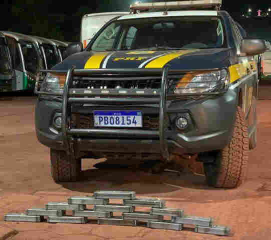 PRF apreende 19,4 Kg de coca&iacute;na com casal de bolivianos na BR-262 em Corumb&aacute;