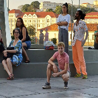 Bailarino da Cia de Dan&ccedil;a do Pantanal se apresenta com artistas da Rep&uacute;blica Tcheca e refugiados da Ucr&acirc;nia