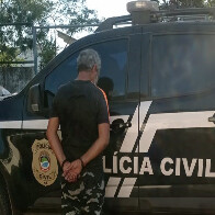 Pol&iacute;cia Civil prende em flagrante homem por zoofilia em Corumb&aacute;, moradores obtiveram imagens dos abusos aos animais