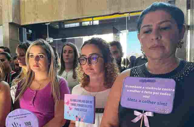 Agosto Lil&aacute;s: servidoras da SES participam de campanha contra viol&ecirc;ncia dom&eacute;stica e sexual