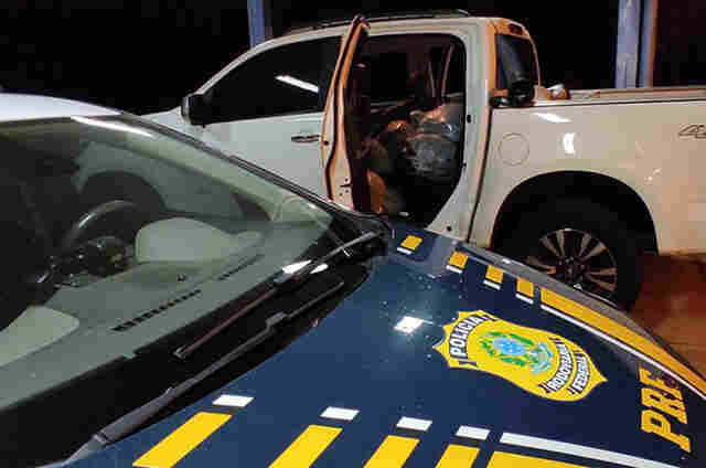 Mulheres s&atilde;o detidas com 12 sacolas de cabelos sem documenta&ccedil;&atilde;o adquiridos em Corumb&aacute;