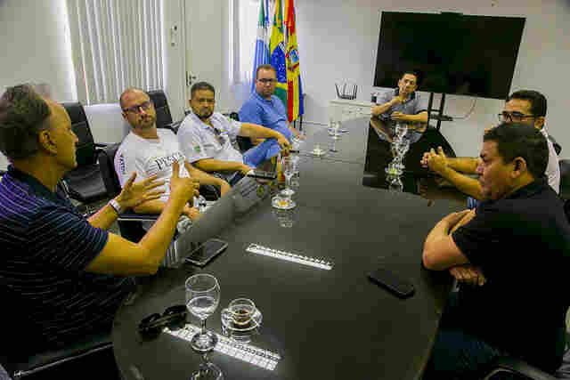 Prefeito e dire&ccedil;&atilde;o da ACERT discutem propostas para constru&ccedil;&atilde;o da nova Lei do Pantanal