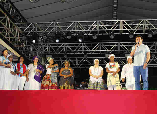 Semana da P&aacute;tria tem pauta religiosa em Lad&aacute;rio