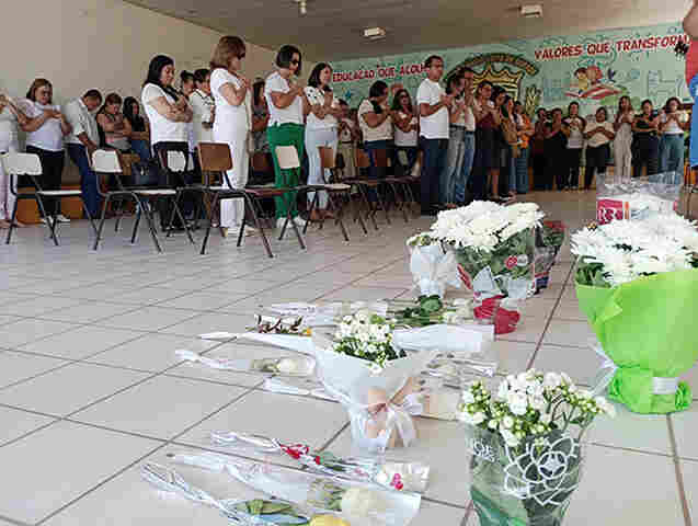 Servidores da REME participam de ato na escola C&aacute;ssio Leite de Barros