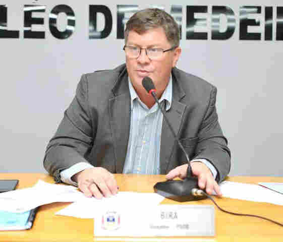 Presidente da C&acirc;mara pede recupera&ccedil;&atilde;o de sistemas el&eacute;tricos de assentamentos do Munic&iacute;pio