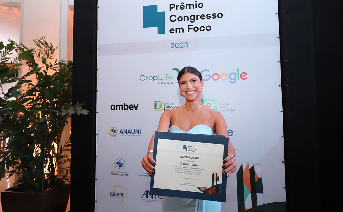 Estreante na Câmara Federal, deputada Camila Jara conquista três categorias no Prêmio Congresso em Foco