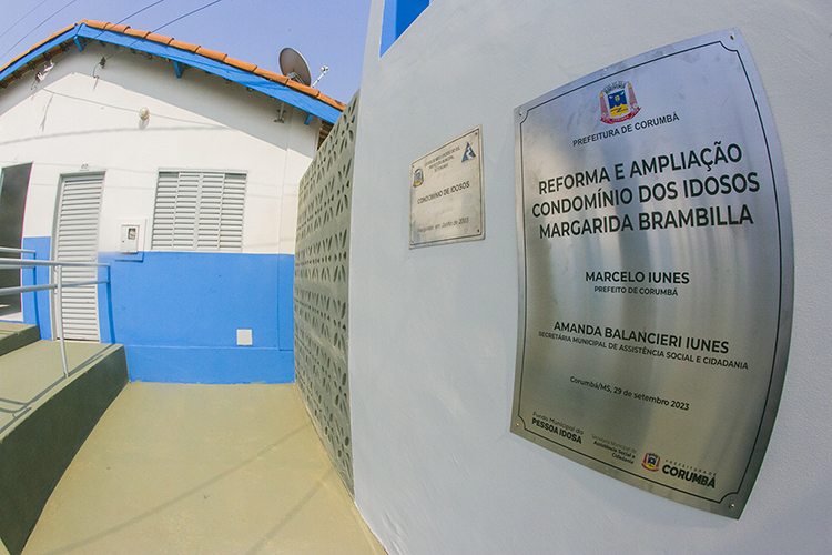 Prefeito entrega reforma e amplia&ccedil;&atilde;o do Condom&iacute;nio dos Idosos Margarida Brambilla