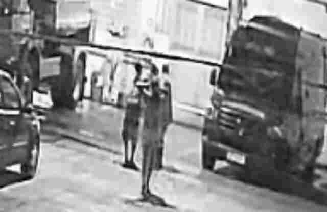 V&Iacute;DEO: Bombeiro salva beb&ecirc; engasgado com bala em Corumb&aacute;