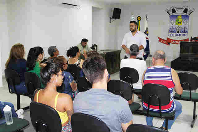 Funda&ccedil;&atilde;o de Cultura realiza escuta p&uacute;blica com artistas locais para falar sobre a Lei Paulo Gustavo