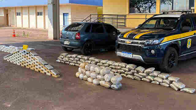Ve&iacute;culo que saiu de Corumb&aacute; com 95 Kg de coca&iacute;na e 84 Kg de skunk &eacute; apreendido na BR-262