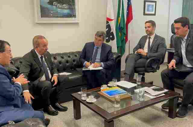 Reforma tribut&aacute;ria: governadores pedem a relator inclus&atilde;o de benef&iacute;cios a estados