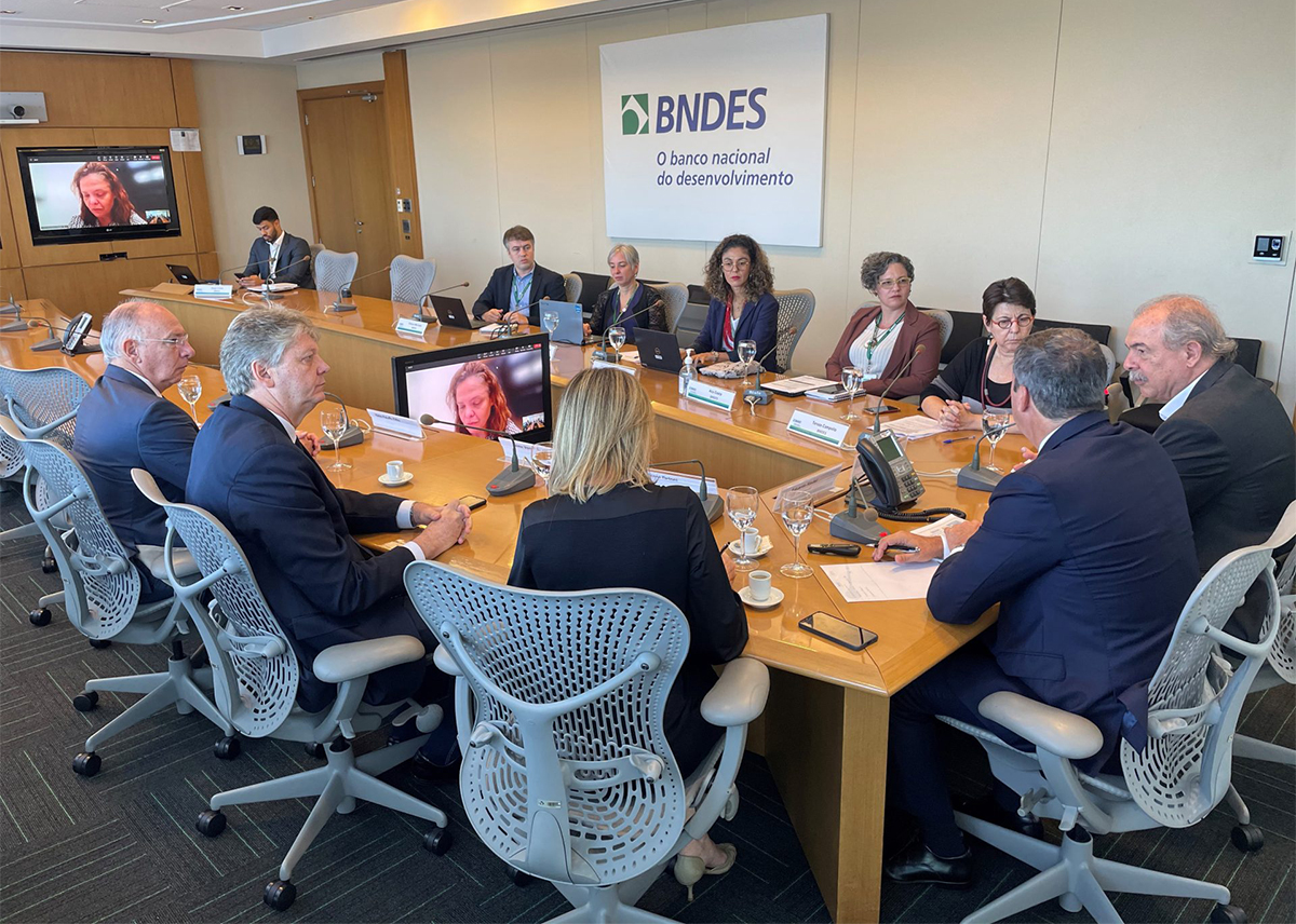 Em reunião no BNDES, governador de MS avança em pacote de obras, concessões e fundo para o Pantanal