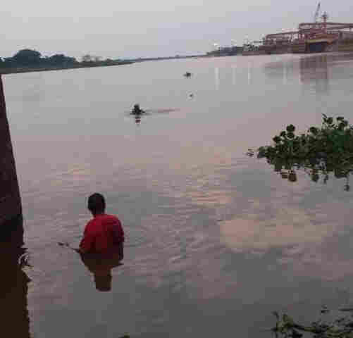 Menino de 14 anos morre afogado no Rio Paraguai em Lad&aacute;rio