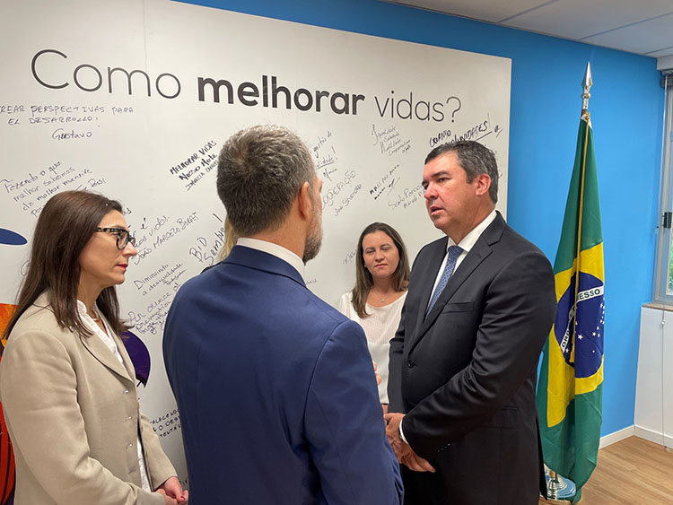 Governo de MS fecha parceria com BID para atrair investimentos privados em sa&uacute;de p&uacute;blica