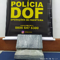 Mulher &eacute; presa pelo DOF com mais de dois quilos de coca&iacute;na em &ocirc;nibus que saiu de Corumb&aacute;