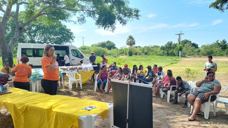 Assist&ecirc;ncia Social realiza a&ccedil;&atilde;o pelos 16 dias de Ativismo pelo fim da viol&ecirc;ncia contra as mulheres